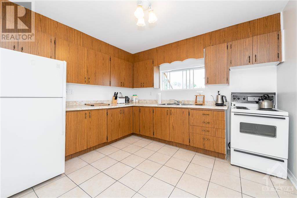 276 Hinchey Avenue, Ottawa, Ontario  K1Y 1M2 - Photo 4 - 1249070