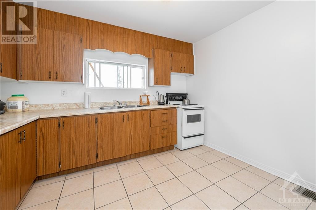 276 Hinchey Avenue, Ottawa, Ontario  K1Y 1M2 - Photo 6 - 1249070