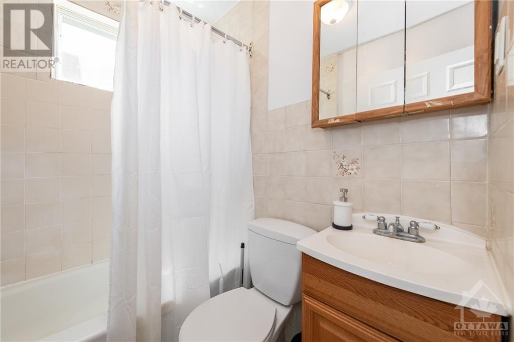 276 Hinchey Avenue, Ottawa, Ontario  K1Y 1M2 - Photo 9 - 1249070