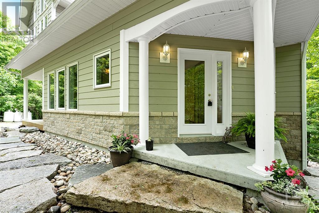 397 Hardwood Ridge Road, Lanark, Ontario  K0G 1K0 - Photo 4 - 1250322