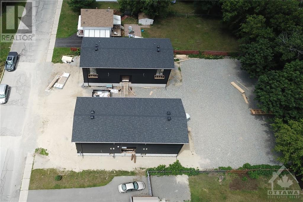 8-10 Philip Street, Smiths Falls, Ontario  K7A 3L6 - Photo 3 - 1250738