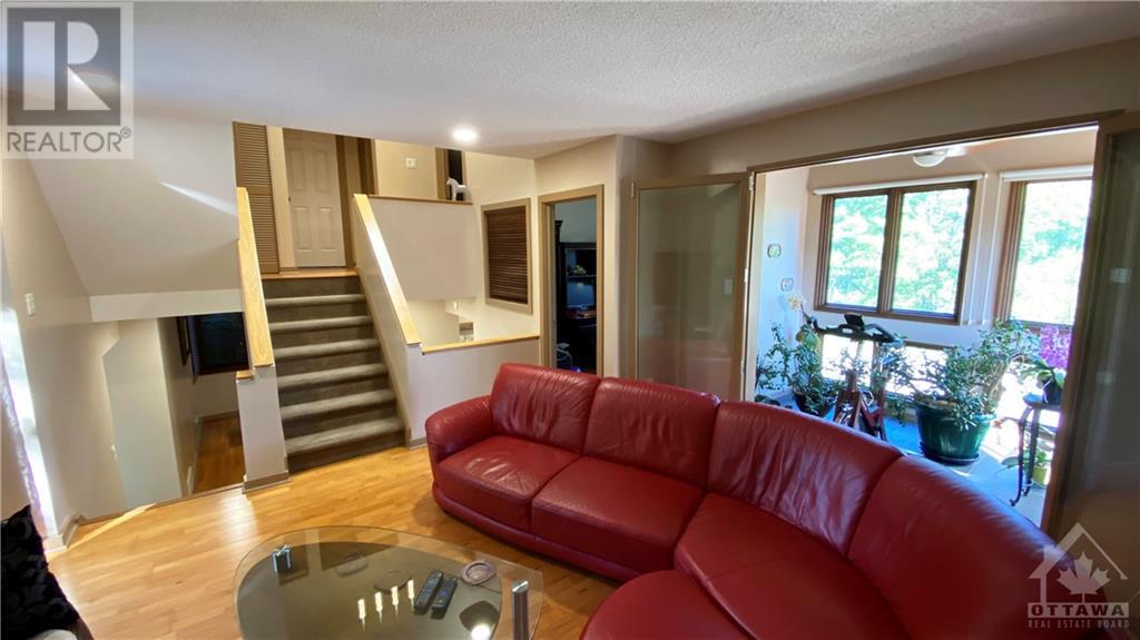 2754 Howe Street, Ottawa, Ontario  K2B 6W9 - Photo 12 - 1250843