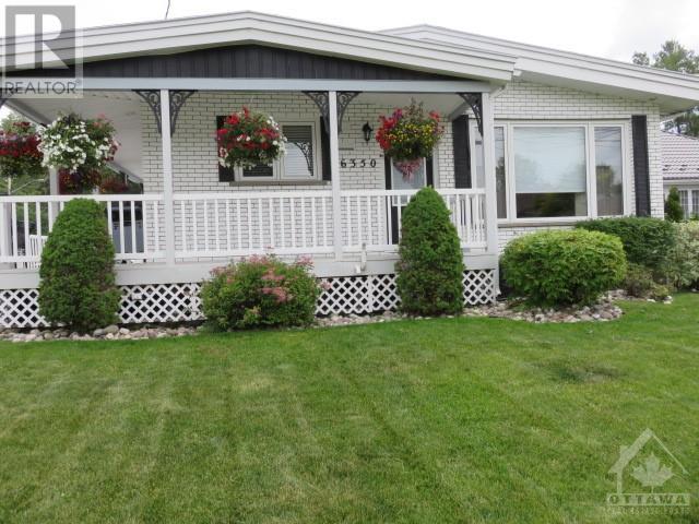 6350 Radisson Way, Orleans, Ontario  K1C 2Z7 - Photo 2 - 1250955