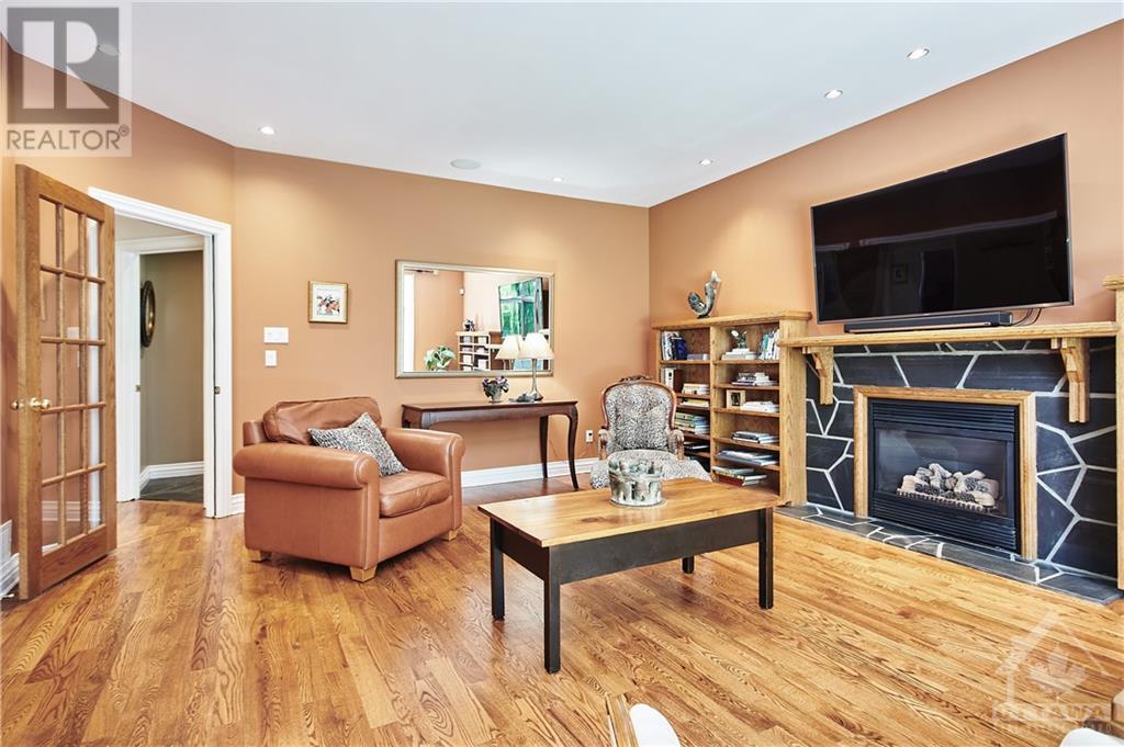 1853 Rideau Garden Drive, Ottawa, Ontario  K1S 1G5 - Photo 11 - 1248332
