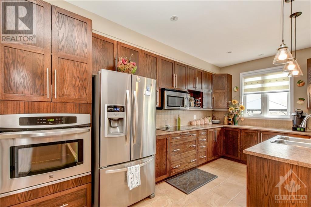 1236 Glenlivet Avenue, Orleans, Ontario  K1W 0G2 - Photo 10 - 1251888