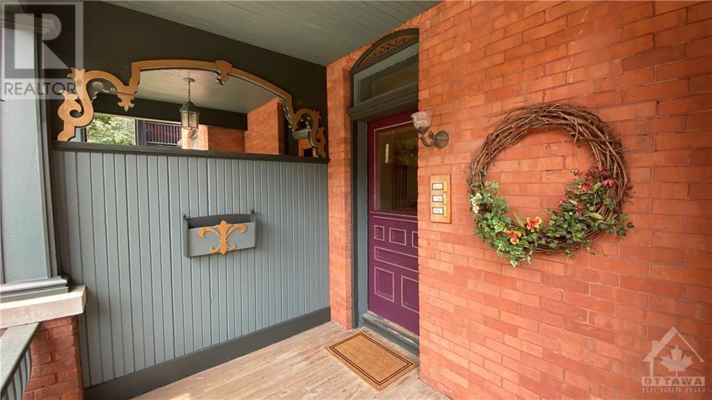 543 Gilmour Street, Ottawa, Ontario  K1R 5L5 - Photo 2 - 1249545