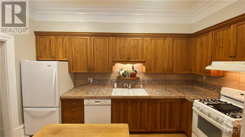 543 Gilmour Street, Ottawa, Ontario  K1R 5L5 - Photo 5 - 1249545