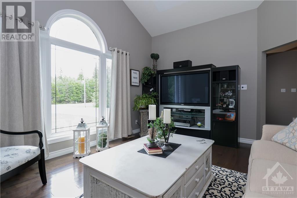 6909 Fernbank Road, Stittsville, Ontario  K2S 1B6 - Photo 7 - 1248896