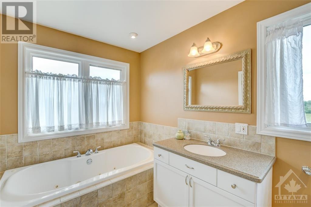 7820 Flewellyn Road, Stittsville, Ontario  K0A 1B0 - Photo 14 - 1252028
