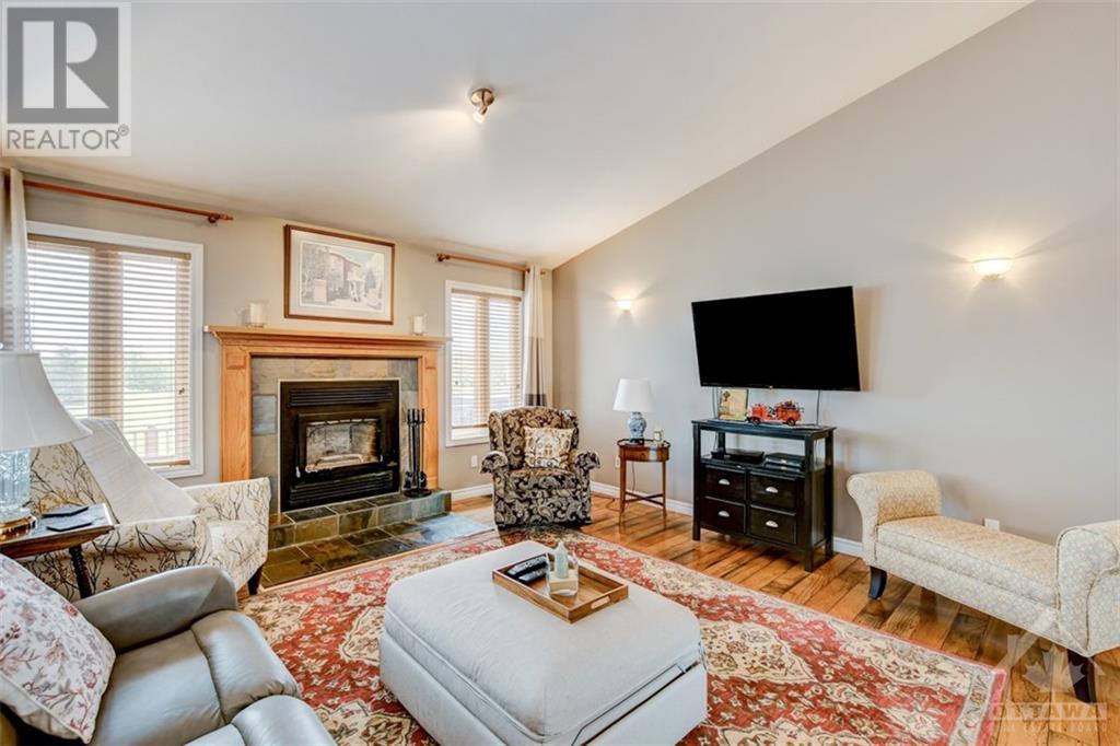 7820 Flewellyn Road, Stittsville, Ontario  K0A 1B0 - Photo 4 - 1252028