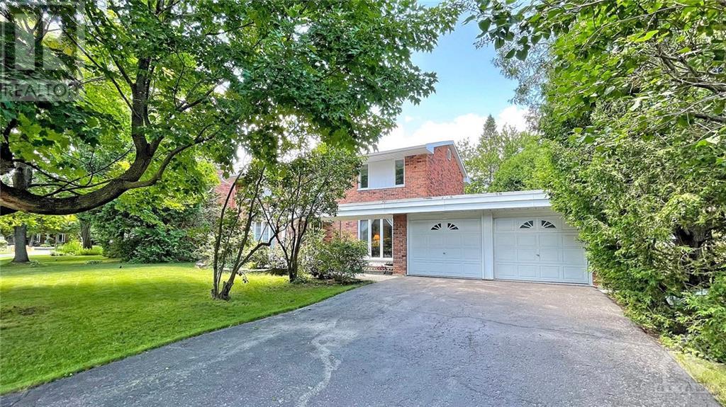 23 KINGSFORD CRESCENT, ottawa, Ontario