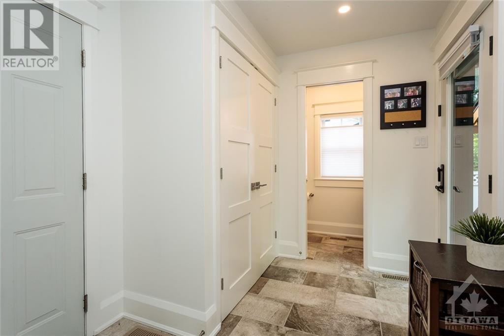 350 Cunningham Avenue, Ottawa, Ontario  K1H 6B4 - Photo 11 - 1251173