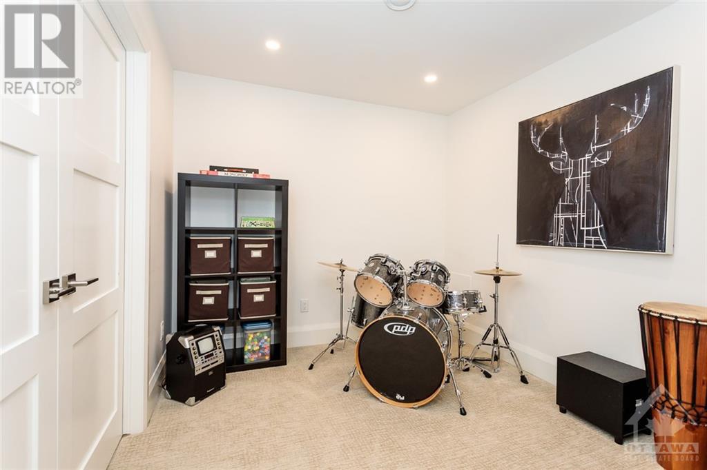 350 Cunningham Avenue, Ottawa, Ontario  K1H 6B4 - Photo 23 - 1251173