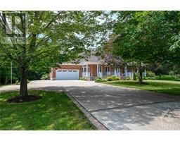 8 SOUTHPOINT DRIVE, smiths falls, Ontario