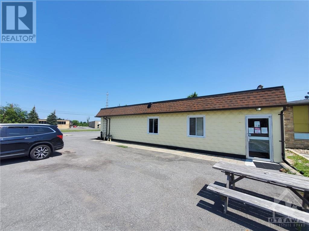28 Northside Road, Ottawa, Ontario  K2H 5Z3 - Photo 3 - 1252700