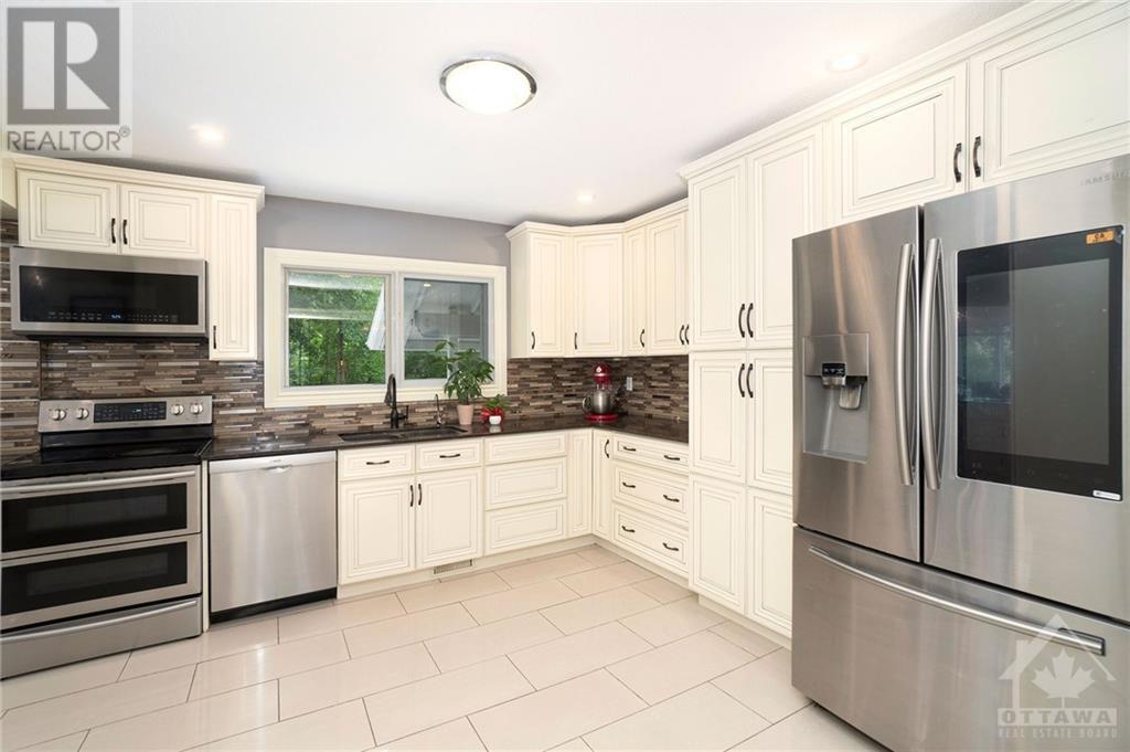 3427 Greenbank Road, Nepean, Ontario  K2J 4J1 - Photo 11 - 1252373