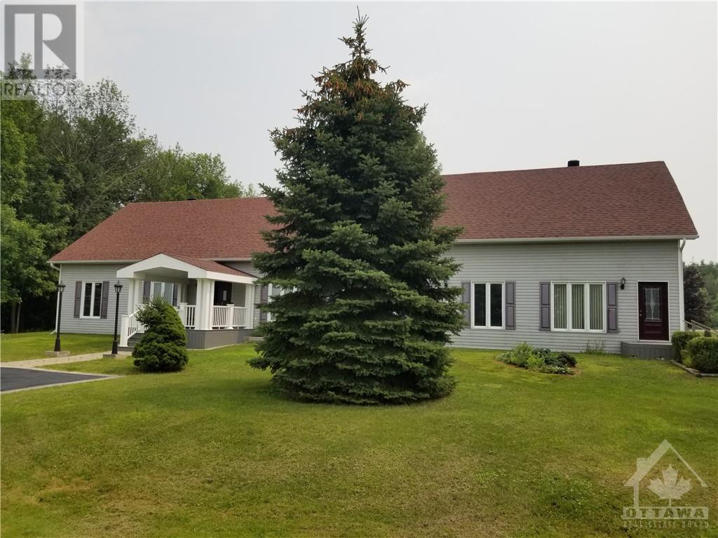 15036 Colonial Drive, Ingleside, Ontario  K0C 1M0 - Photo 3 - 1252673