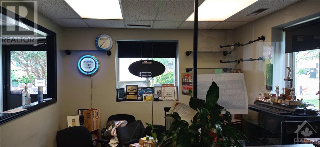 37 Edgewater Street, Ottawa, Ontario  K2L 1V7 - Photo 17 - 1253083