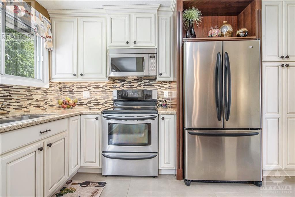 20 Canfield Road, Nepean, Ontario  K2H 5T1 - Photo 14 - 1252777