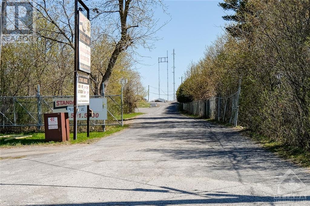 5400-5402 Old Richmond Road Road E, Ottawa, Ontario  K2R 1G7 - Photo 1 - 1252751