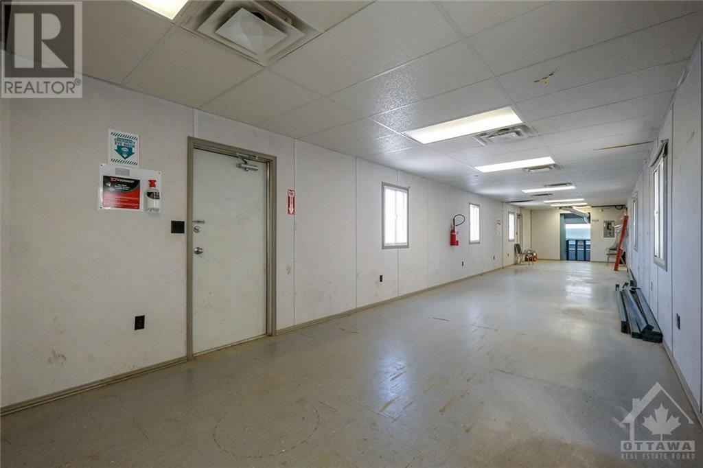 5400-5402 Old Richmond Road Road E, Ottawa, Ontario  K2R 1G7 - Photo 16 - 1252751