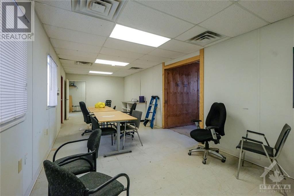 5400-5402 Old Richmond Road Road E, Ottawa, Ontario  K2R 1G7 - Photo 19 - 1252751