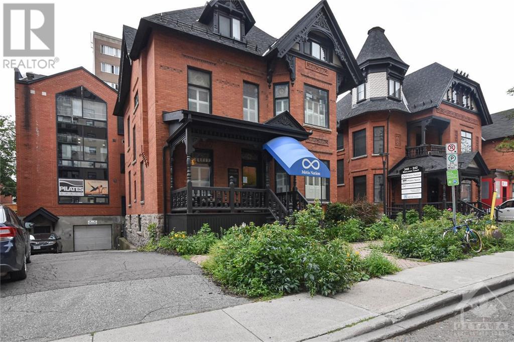 340/342 Maclaren Street Unit#301, Ottawa, Ontario  K2P 0M2 - Photo 1 - 1253213
