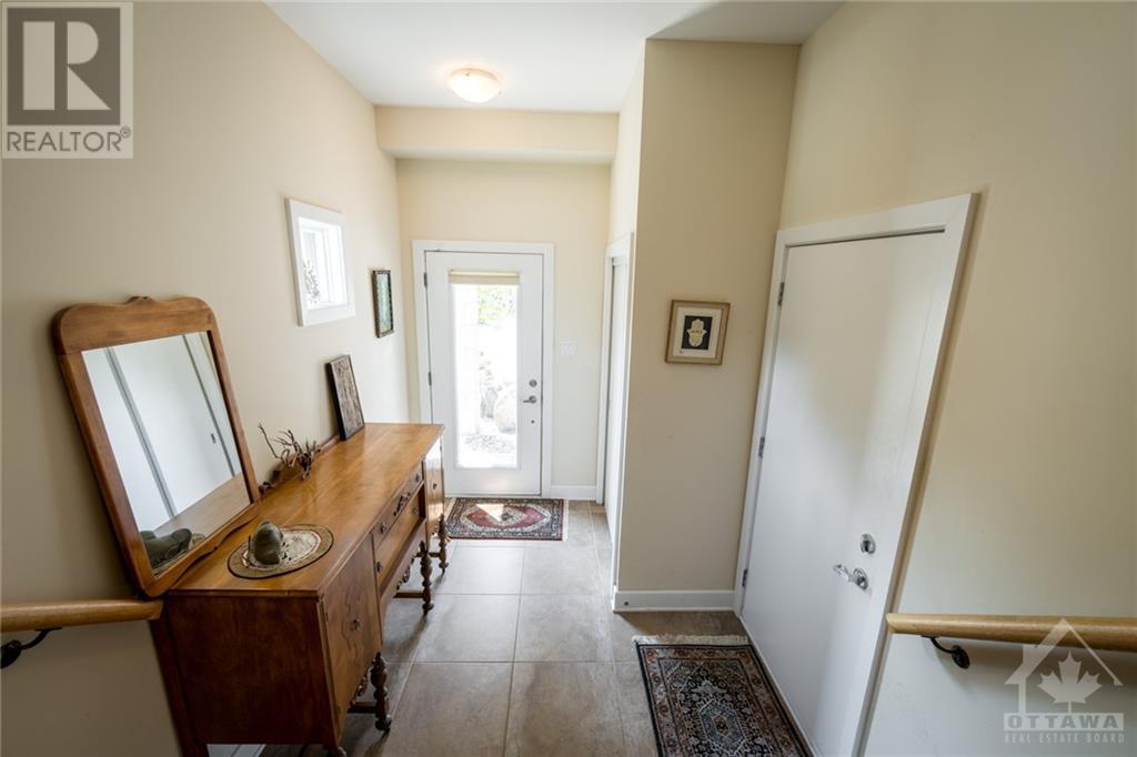 51 Drouin Avenue, Ottawa, Ontario  K1K 2A6 - Photo 4 - 1253463