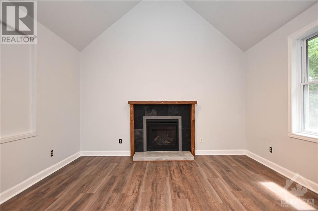 99 Concord Street N, Ottawa, Ontario  K1S 0Y7 - Photo 12 - 1255225