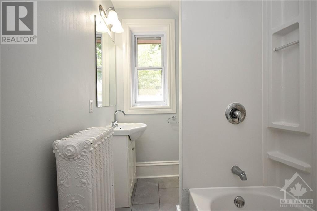 99 Concord Street N, Ottawa, Ontario  K1S 0Y7 - Photo 16 - 1255225