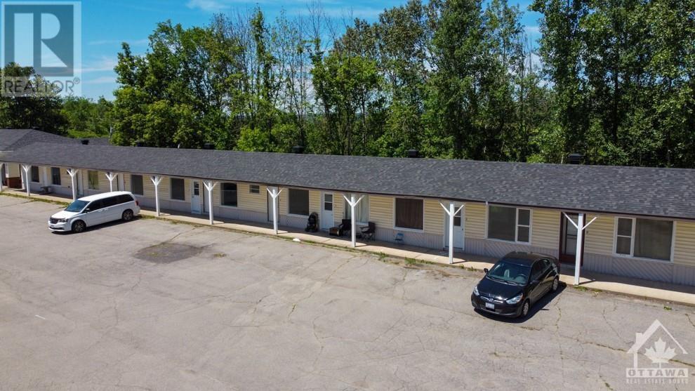 872 County Road 17 Highway, L'orignal, Ontario  K0B 1K0 - Photo 1 - 1255365