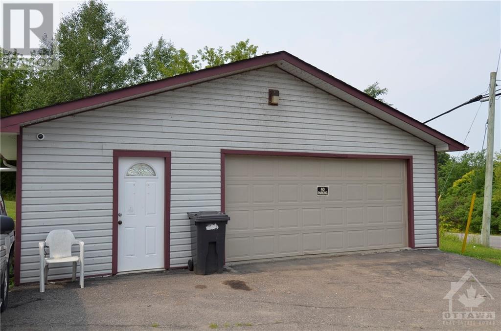 3588-3590 Old Montreal Road, Ottawa, Ontario  K4C 1C8 - Photo 12 - 1255612