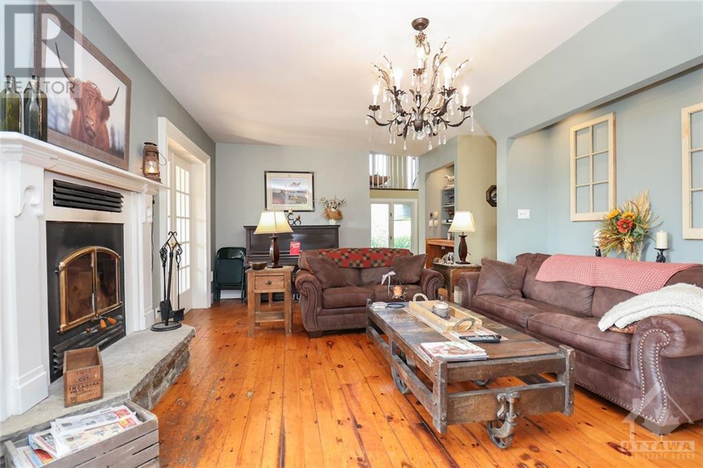 127 Bellamy Road, Pakenham, Ontario  K0A 2X0 - Photo 5 - 1253878