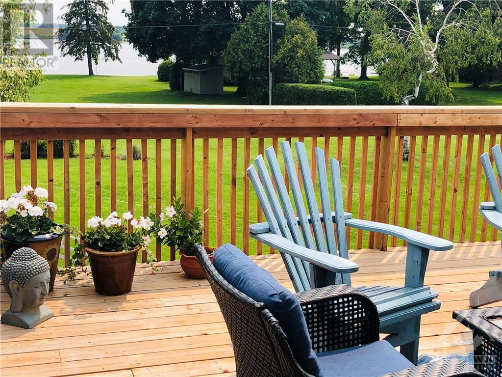 11704 Lakeshore Drive, Morrisburg, Ontario  K0C 1X0 - Photo 5 - 1256081