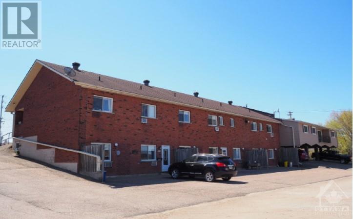 1019 Pembroke Street, Pembroke, Ontario  K8A 3M2 - Photo 10 - 1256029