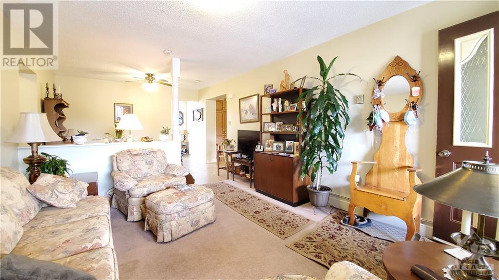 1019 Pembroke Street, Pembroke, Ontario  K8A 3M2 - Photo 17 - 1256029