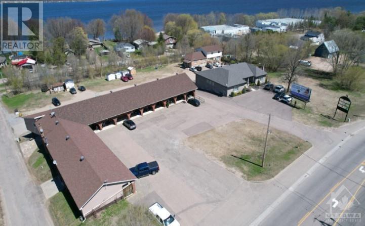 1019 Pembroke Street, Pembroke, Ontario  K8A 3M2 - Photo 6 - 1256029