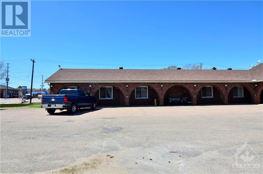 1019 Pembroke Street, Pembroke, Ontario  K8A 3M2 - Photo 7 - 1256029