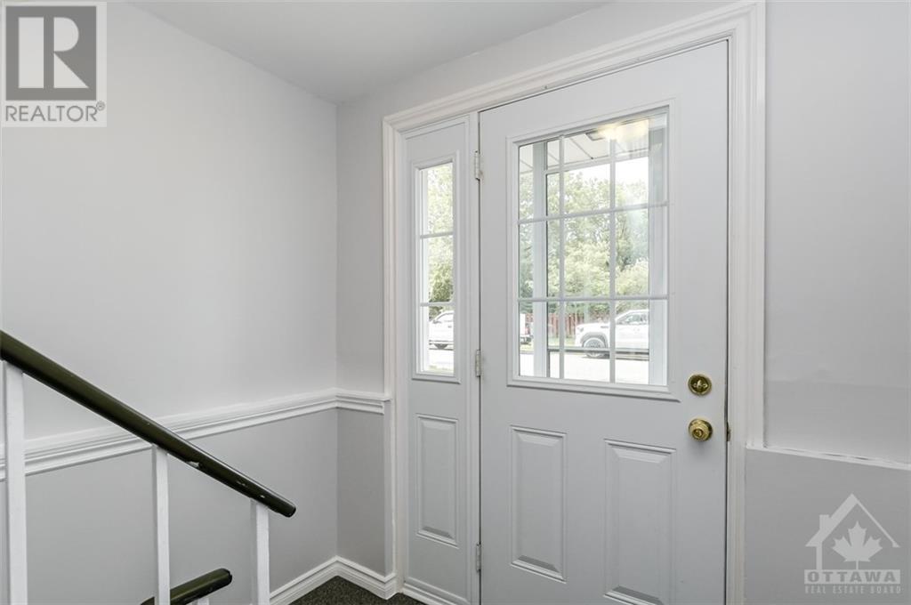 2619 Conn Street, Ottawa, Ontario  K2B 7C4 - Photo 2 - 1256226