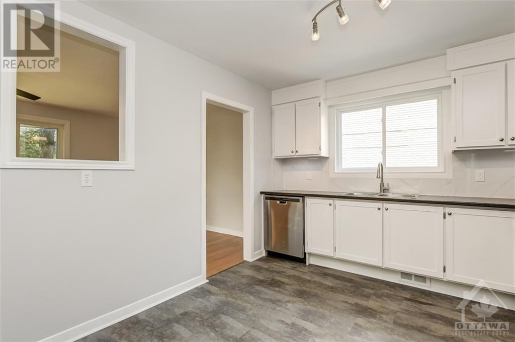 2619 Conn Street, Ottawa, Ontario  K2B 7C4 - Photo 5 - 1256226