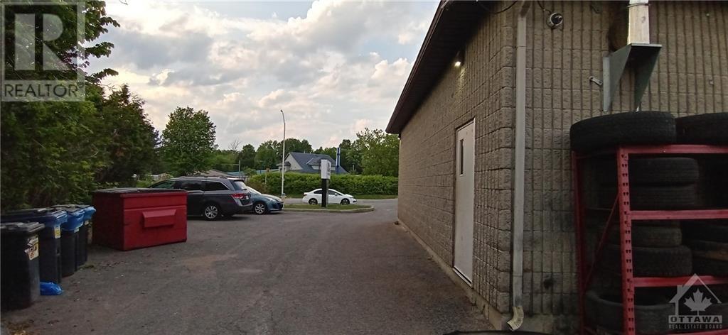 37 Edgewater Street, Ottawa, Ontario  K2L 1V7 - Photo 10 - 1256323