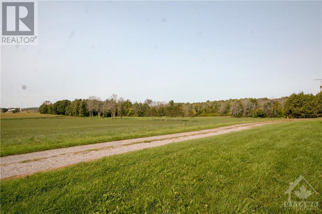 7949 Belmeade Road, Vernon, Ontario  K0C 2K0 - Photo 2 - 1256146