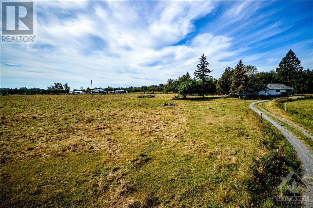 7293 Fallowfield Road, Stittsville, Ontario  K2S 1B8 - Photo 6 - 1256735