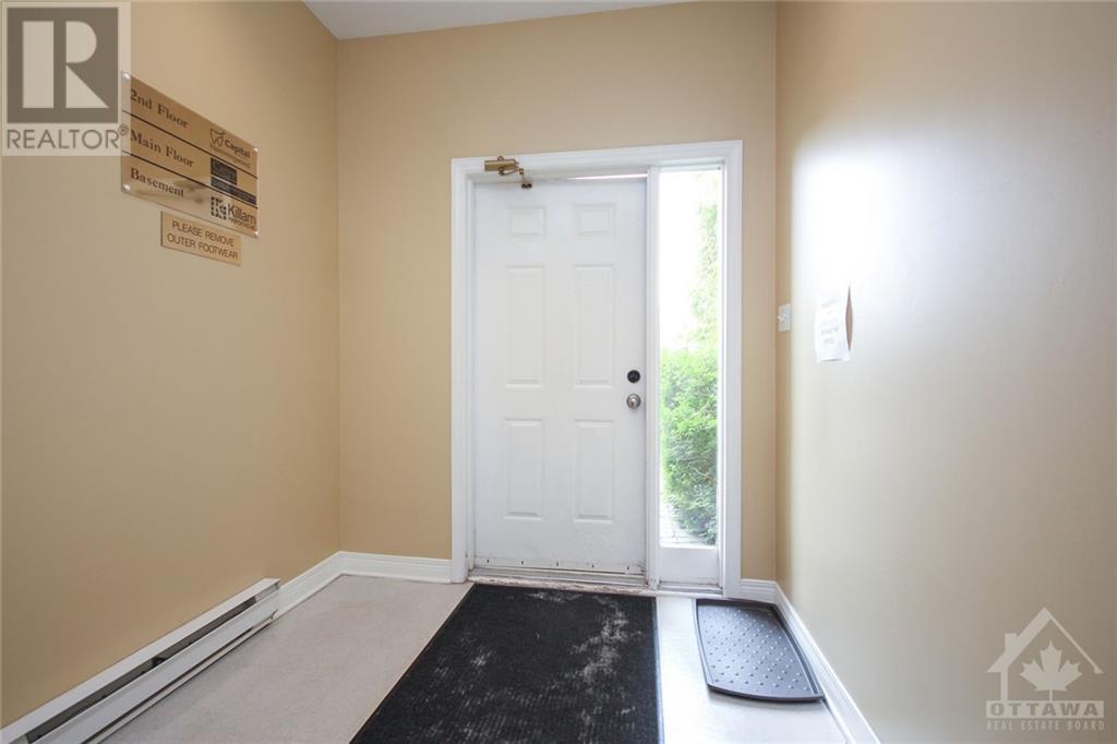 84 Centrepointe Drive, Ottawa, Ontario  K2G 6B1 - Photo 4 - 1253821