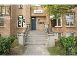 84 CENTREPOINTE DRIVE, ottawa, Ontario