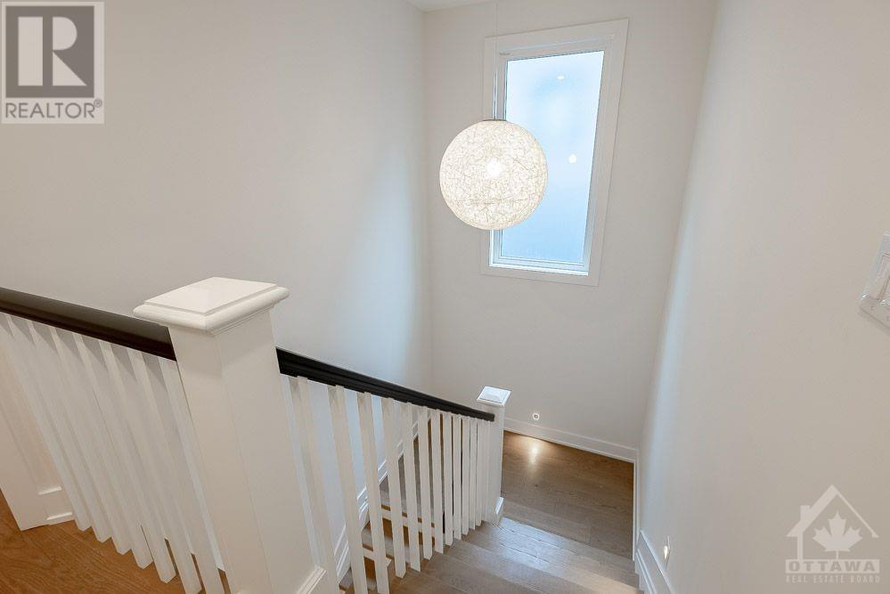 810 Kingsmere Avenue, Ottawa, Ontario K2A 3J9 - Photo 5 - 1249714
