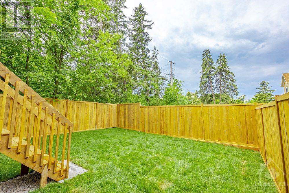 810 Kingsmere Avenue, Ottawa, Ontario K2A 3J9 - Photo 8 - 1249714