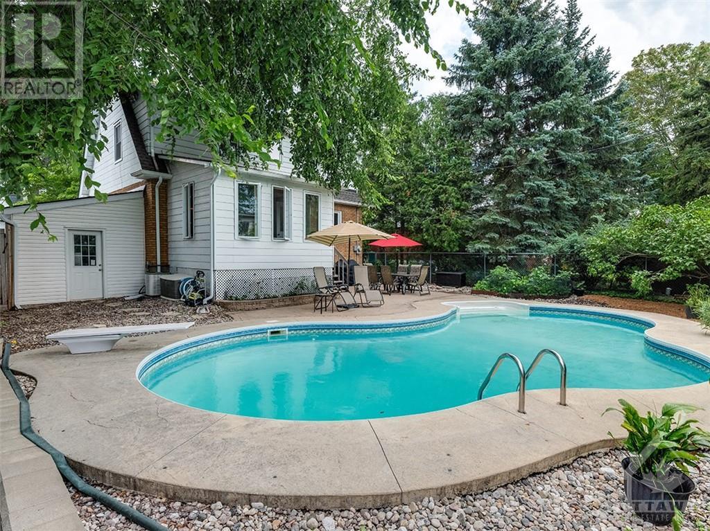 600 Courtenay Avenue, Ottawa, Ontario K2A 3B5 - Photo 2 - 1255991