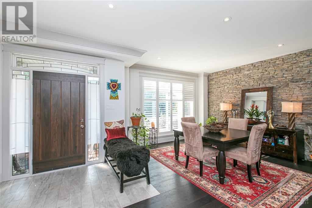 45 Rideau Heights Drive, Ottawa, Ontario  K2E 7A7 - Photo 4 - 1256198