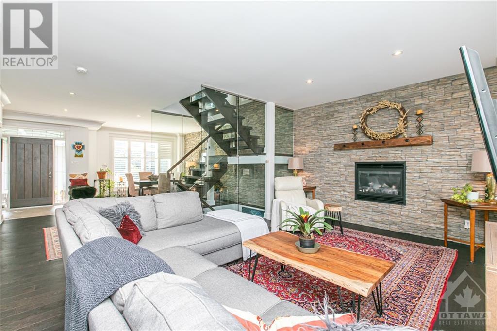 45 Rideau Heights Drive, Ottawa, Ontario  K2E 7A7 - Photo 6 - 1256198